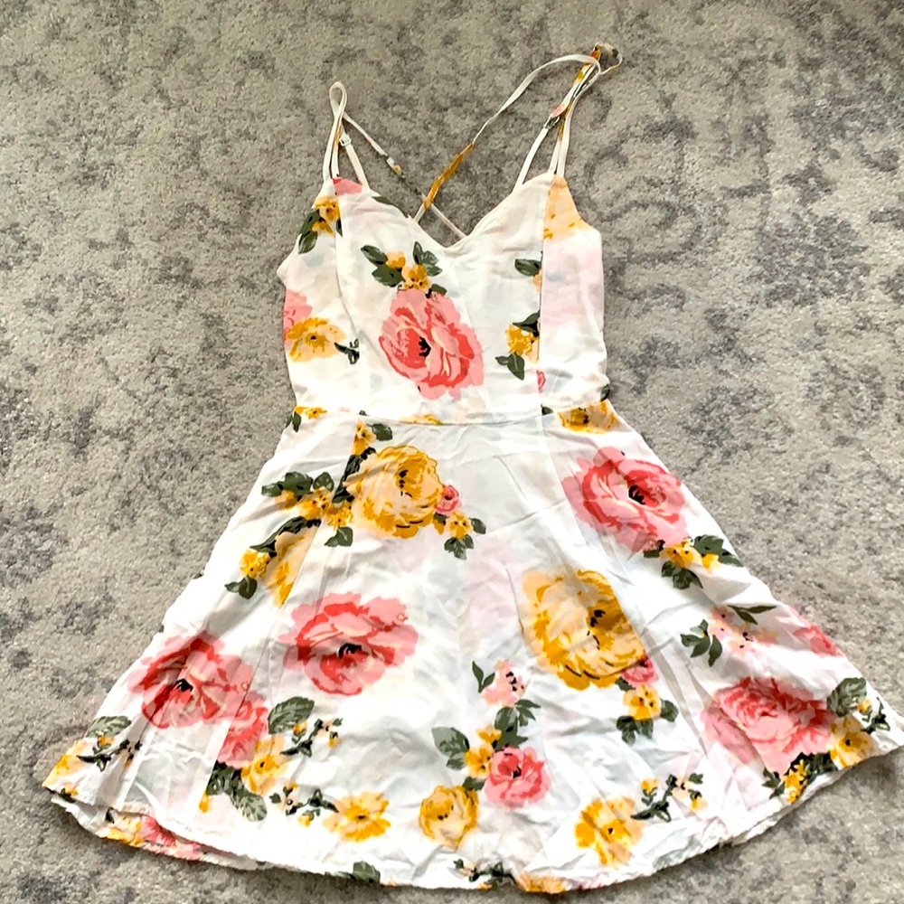 Brand new floral dress from Garage size XS